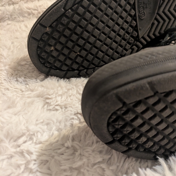 Converse Gray Leather Sneakers - Picture 6 of 10